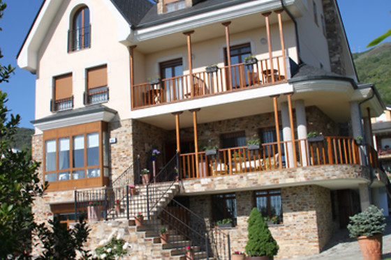 HOTEL VILLA MENCÍA - photo 8