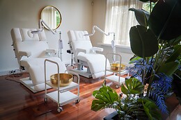 Blue Diamonds Health and Beauty Club