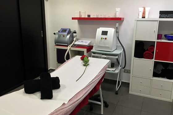 BEAUTY & WELLNESS CENTER SANTS - photo 2
