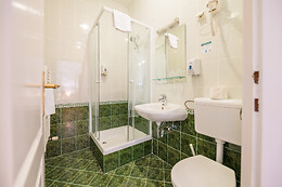 Baross City Hotel